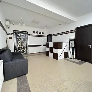 https://modely-hostel.alltbilisihotels.com