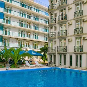https://moon-light-batumi.batumihotels.net