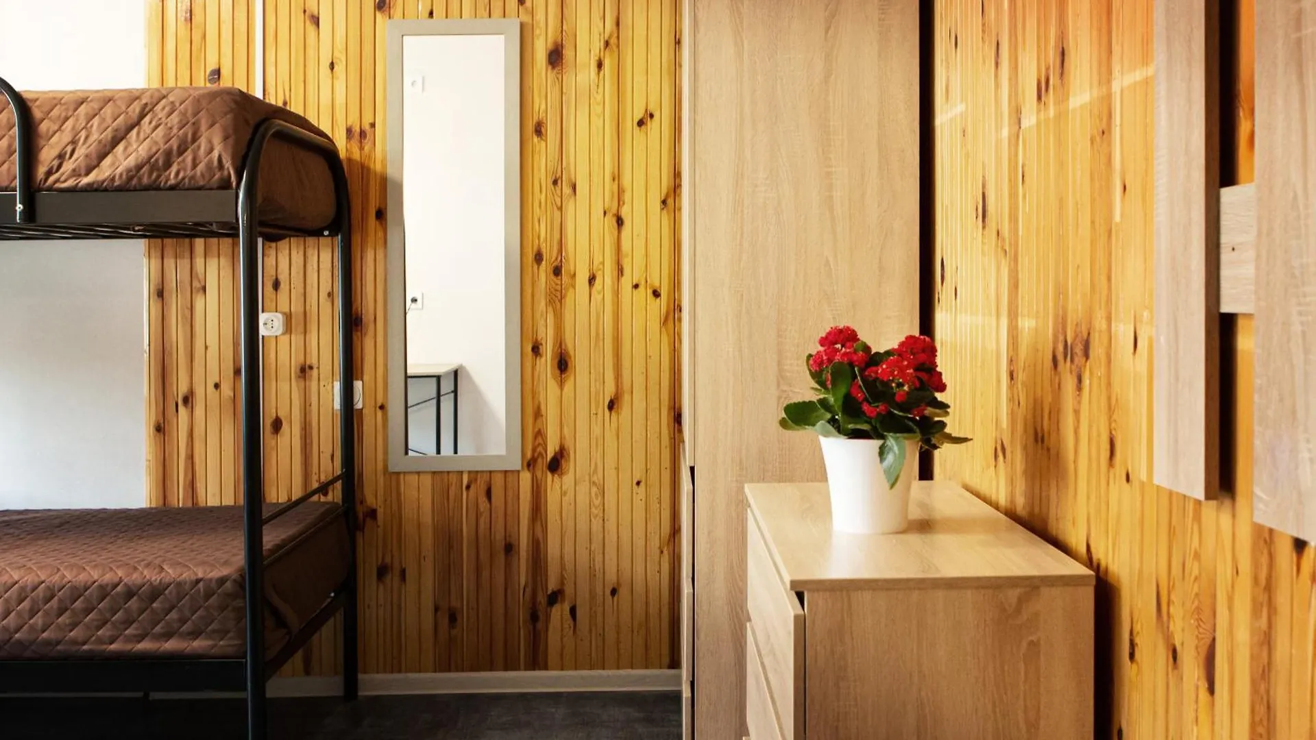 Hostel Хостел Єжитло Щекавиця Kiev